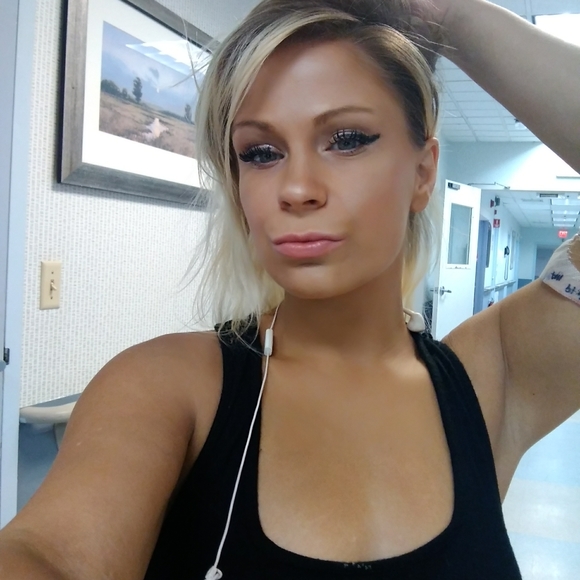 Meet your Posher, Crystal - Picture 8 of 8